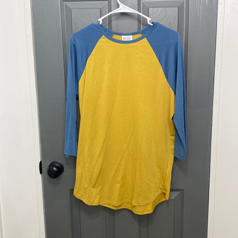 Lularoe lot of 2 shirts